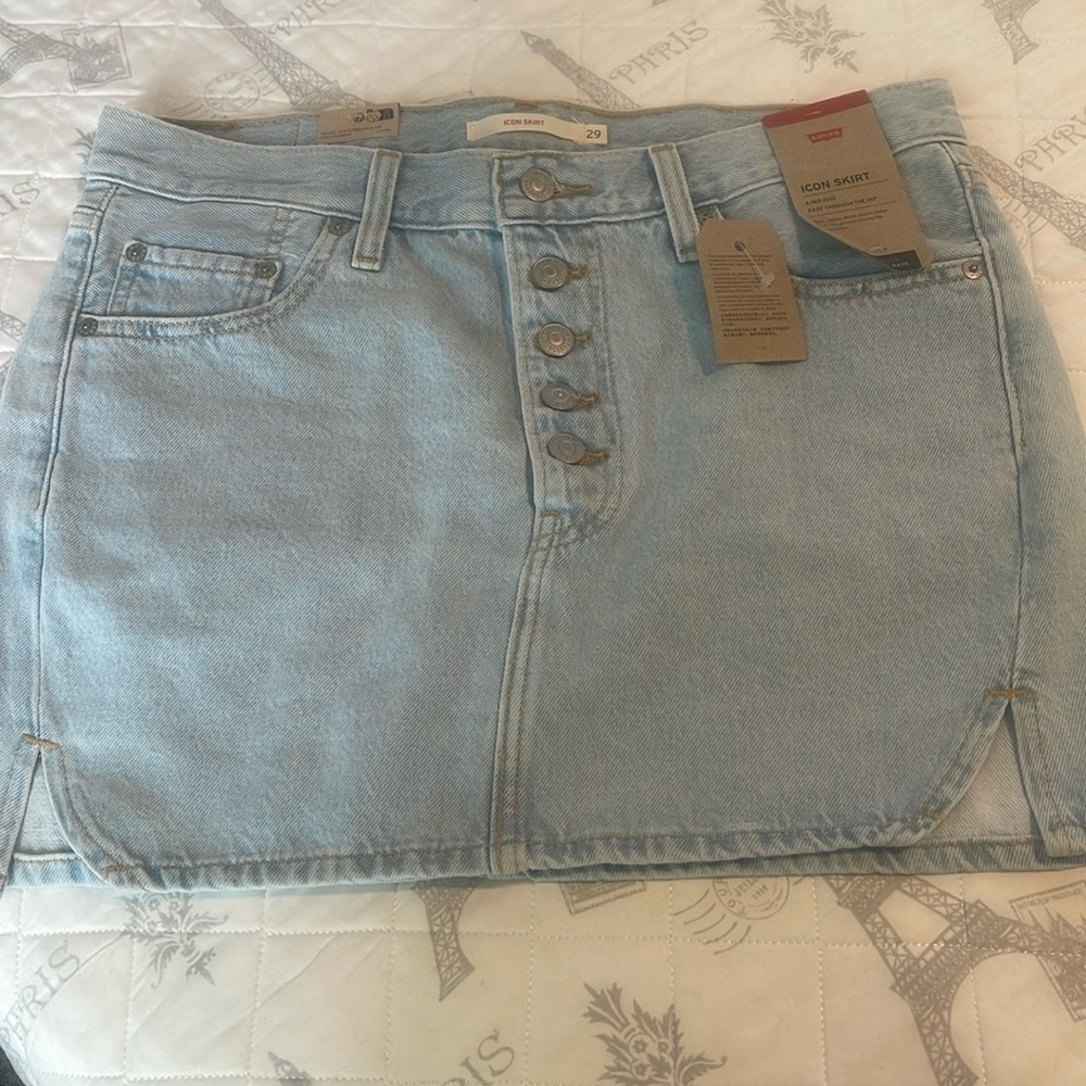 Levi’s short denim skirt - New